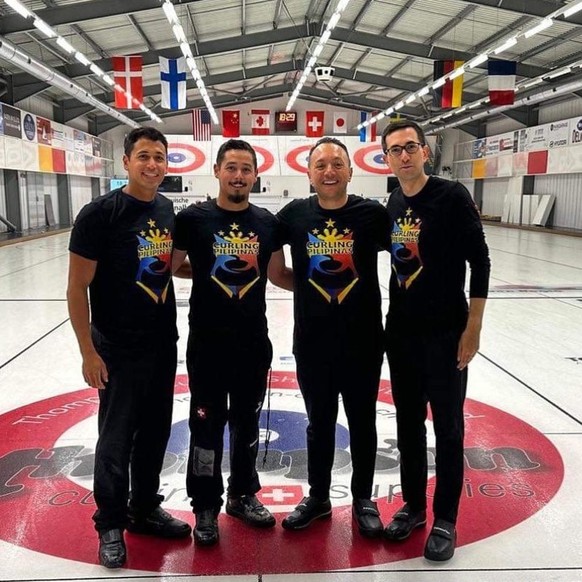 Mitte Juni trifft sich das Curlingteam der Philippinen erstmals. Es besteht aus Enrico Pfister, Marc Pfister, Alan Frei und Christian Haller (v. l. n. r.)