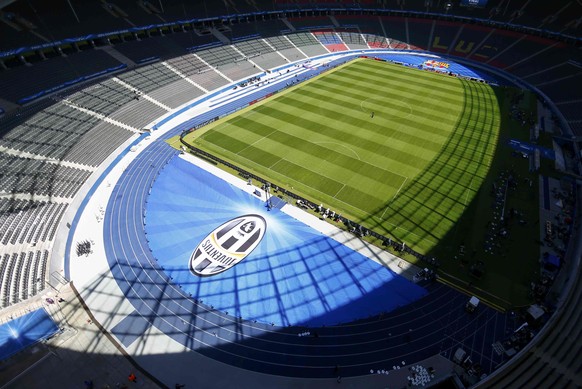 Das Olympiastadion in Berlin ist bereit für das Finale.