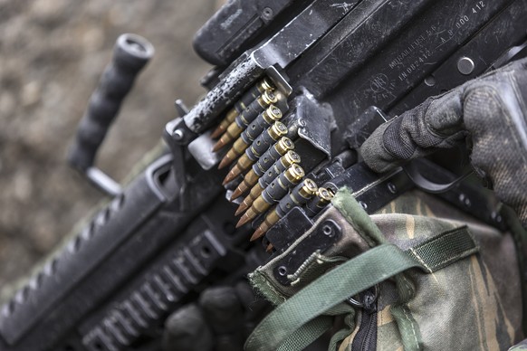 Ammunition of the Minimi (light machine gun, LMg 05), pictured on June 17, 2013, in the recruit school for parascouts of the Swiss army in Altmatt, canton of Schwyz, Switzerland. (KEYSTONE/Gaetan Ball ...