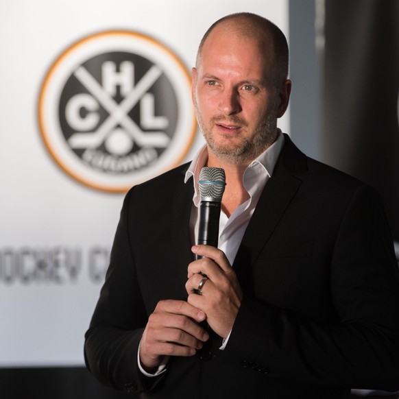 Hnat Domenichelli, GM-Head Of Sports &amp; Competitions, an der Vorsaison-Medienkonferenz des HC Lugano auf dem Schiff &quot;Lugano&quot;, am Mittwoch, 4. September 2019, in Lugano. 
(KEYSTONE/Ti-Pres ...