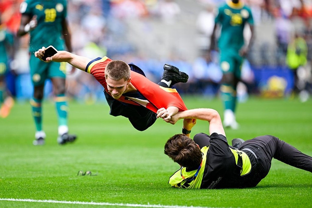 SEATTLE, USA - JULY 01 : Streakers during the FIFA World Cup 2026 Round of 32 match between Belgium and Senegal at the Lumen Field stadium on July 01, 2026 in Seattle, USA, 01/07/2026 ( Photo by Nico  ...