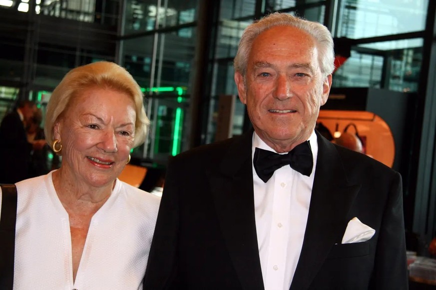 Rainer E. Gut mit seiner Frau Josephine, hier bei der Eröffnung des Lucerne Festival 2010 im KKL Luzern.