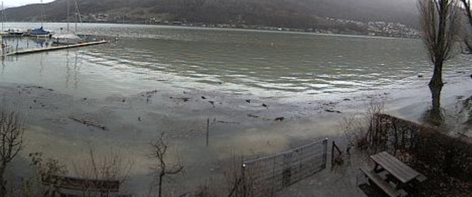 Webcam Bielersee bei Ipsach (Nidauwald - Magglingen)