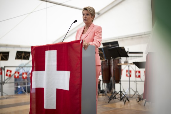 Bundesraetin Karin Keller-Sutter bei ihrer Rede am Nationalfeiertag, am Dienstag, 1. August 2023, in Rapperswil-Jona. (KEYSTONE/Gian Ehrenzeller)