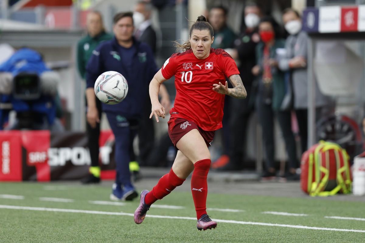 Switzerland's Ramona Bachmann in action during the FIFA Women's World Cup 2023 qualifying round group G soccer match between the national soccer teams of Switzerland and Italy, at the Stockh ...