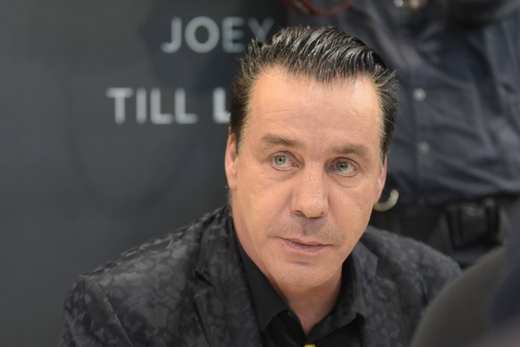Till Lindemann, front singer/songwriter of band Rammstein, at Frankfurter Buchmesse / Buchmesse Frankfurt 2017 Frankfurt, Germany.  October 14, 2017. Till Lindemann, front singer/songwriter of the band Rammstei ...