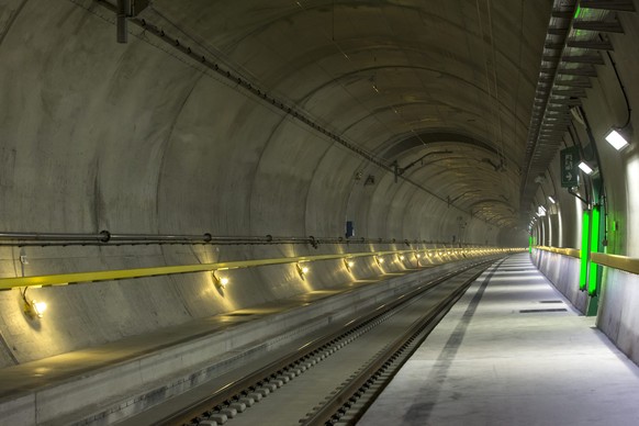 Blick in den Gotthard-Basis-Tunnel.<br data-editable="remove">