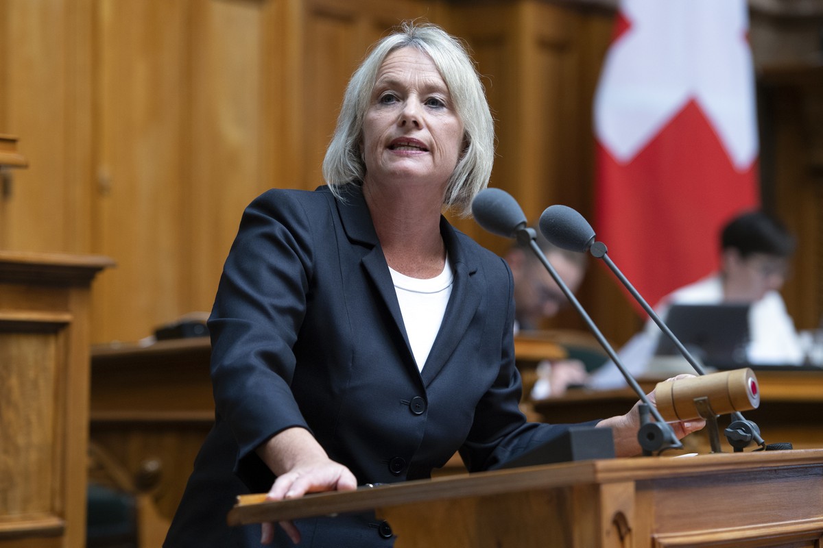 ARCHIVBILD - ZUR CVP-BUNDESRATSKANDIDATIN ELISABETH SCHNEIDER-SCHEITER STELLEN WIR IHNEN FOLGENDES BILDMATERIAL ZUR VERFUEGUNG - Elisabeth Schneider-Schneiter, CVP-BL, spricht an der Herbstsession der ...