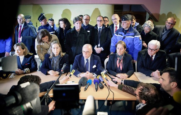 epa04677577 CAPTION CORRECTION CORRECTING ID IN epa04677572 (R-L) German Foreign Minister Frank-Walter Steinmeier, French Environment Minister Segolene Royal, French Interior Minister Bernard Cazeneuv ...