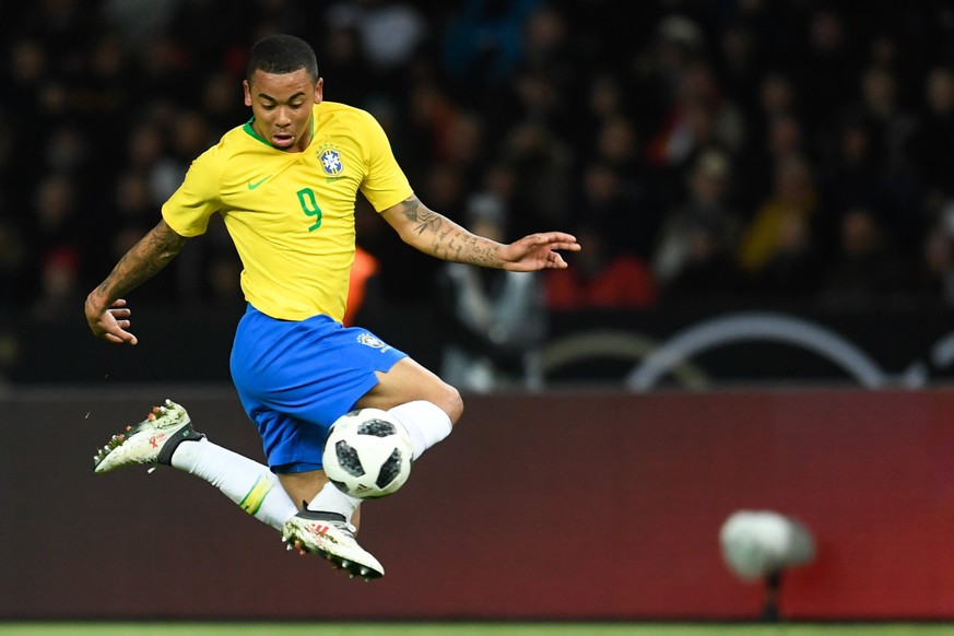 epa06633102 Brazil&#039;s Gabriel Jesus in action during the international friendly soccer match between Germany and Brazil in Berlin, Germany, 27 March 2018. EPA/FILIP SINGER