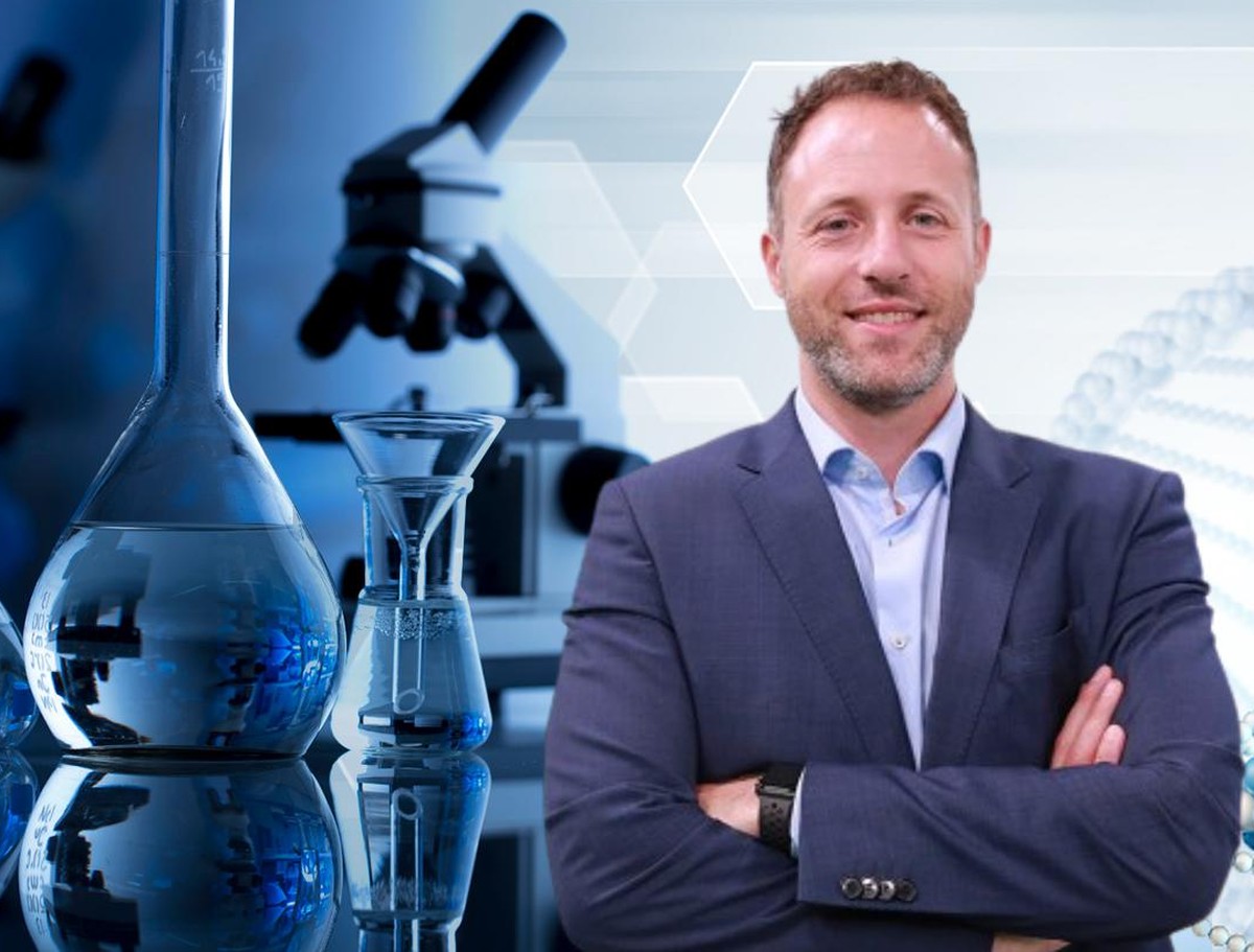 Vladimir Cmiljanovic, Rocketvax