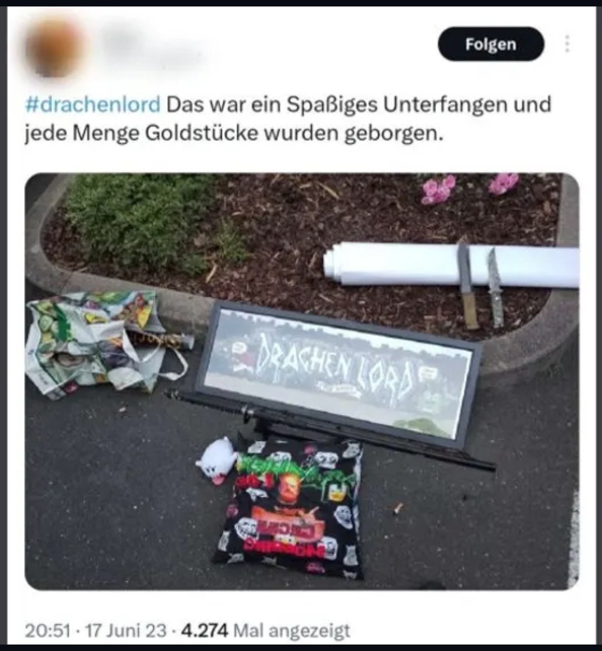 "Spassiges Unterfangen": Einer der Beteiligten teilt mit einem Foto seine Freude über den erfolgreichen Diebstahl. (Quelle: Andreas/@speergruesse)