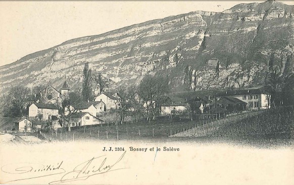 Der Mont Salève, ein&nbsp;in Frankreich gelegener Berg der Savoyer Voralpen, nur sechs Kilometer von der Stadt Genf entfernt, als deren Hausberg er gilt.