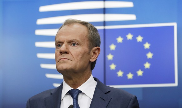 epa07930400 President of the European Council, Donald Tusk gives a press conference at the end of a summit in Brussels, Belgium, 18 October 2019. This news conference is supposed to be the last one in a summit of both Presidents during their mandate.  EPA/OLIVIER HOSLET