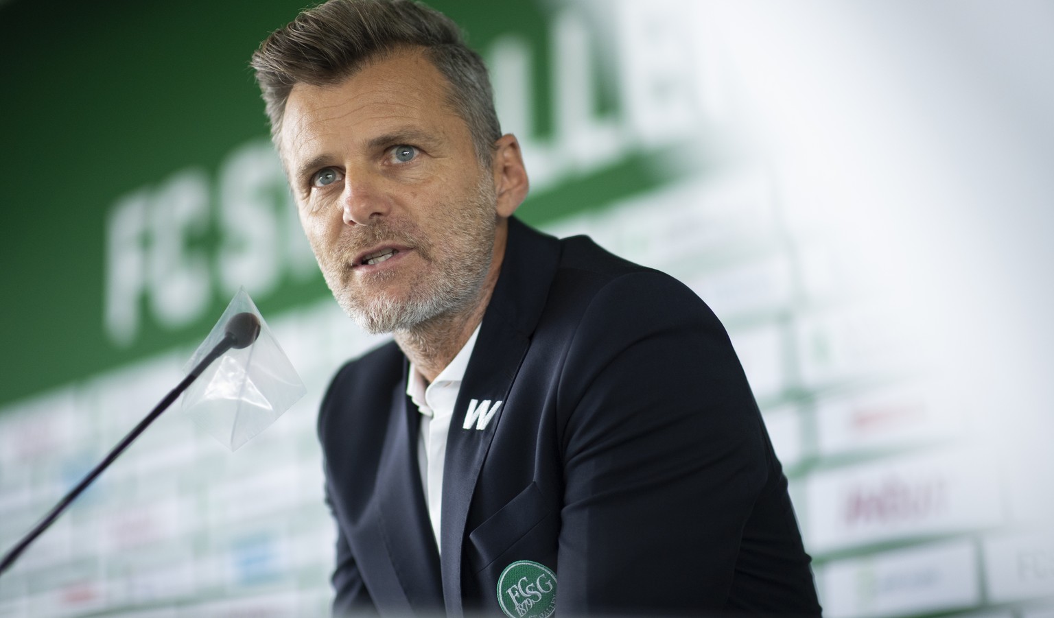 Sportchef Alain Sutter an der Pressekonferenz zum Saisonabschluss des FC St. Gallen, am Dienstag, 4. August 2020, im Kybunpark in St. Gallen. (KEYSTONE/Gian Ehrenzeller)