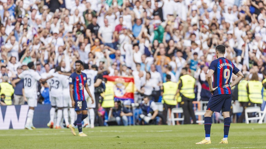 Real Madrid v FC Barcelona, Barca - LaLiga Robert Lewandowski of FC Barcelona during the Real Madrid goal celebration during La Liga Santader match between Real Madrid and FC Barcelona at Estadio Sant ...