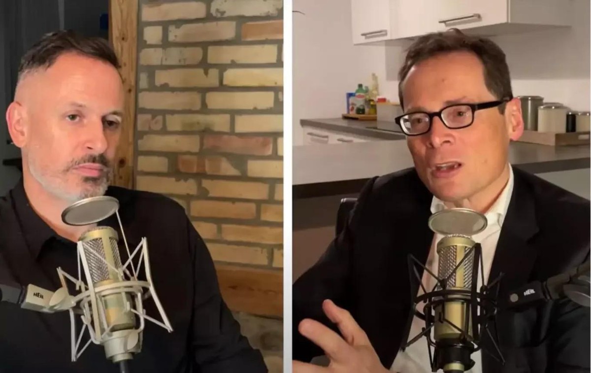 März 2021: SVP-Nationalrat Roger Köppel (rechts) als Talkgast bei Coronaskeptiker Daniel Stricker.