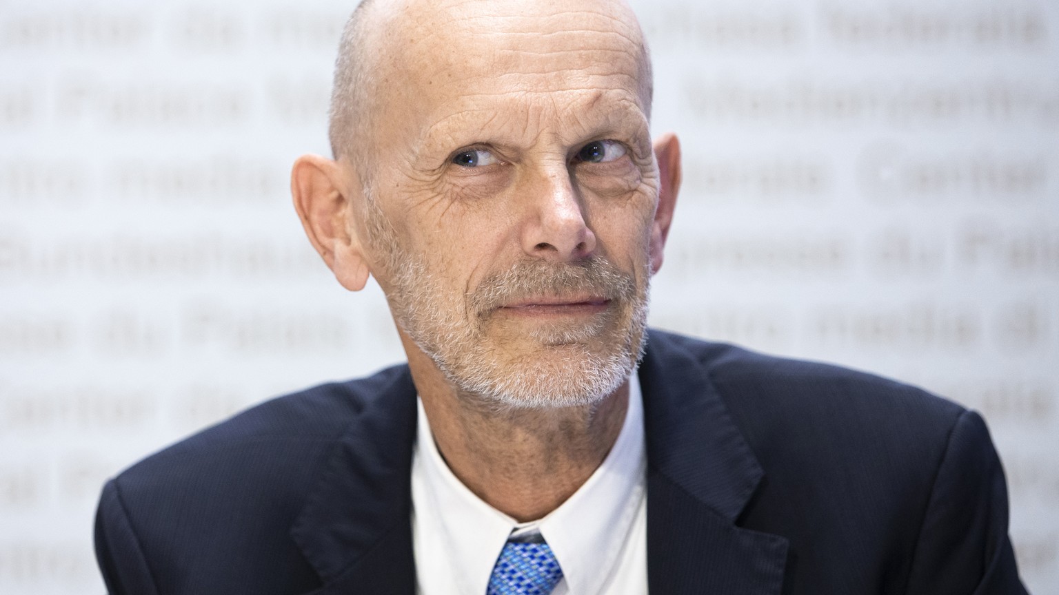 Daniel Koch, Delegierter des BAG fuer COVID-19, spricht waehrend einer Medienkonferenz zur Situation des Coronavirus, am Montag, 27. April 2020 in Bern. (KEYSTONE/Peter Klaunzer)