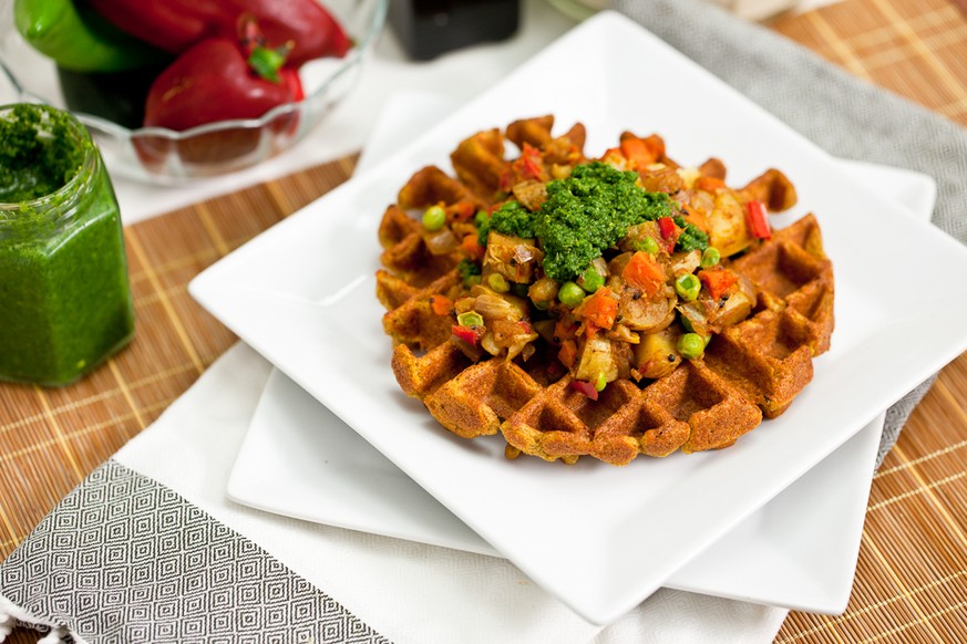 16. Chana Masala Waffles with Samosa Potatoes
waffel kichererbsen essen food indisch indien curry vegetarisch http://keepinitkind.com/chana-masala-waffles-with-samosa-potatoes-and-cilantro-mint-chutne ...