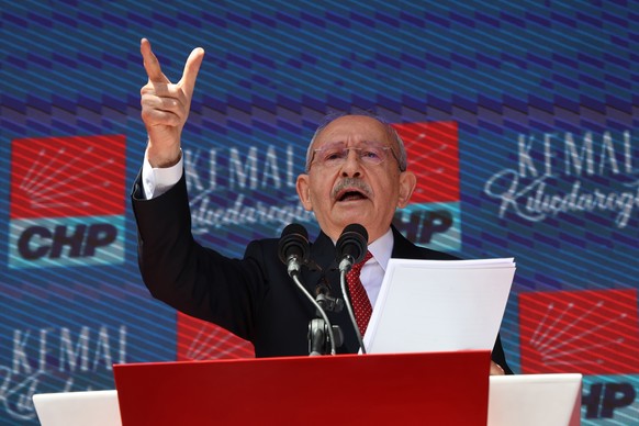 epa13004434 Kemal Kilicdaroglu, chairman of the main opposition Republican People's Party (CHP) reinstated by a court decision, addresses supporters at the partys headquarters in Ankara, Turkey, ...