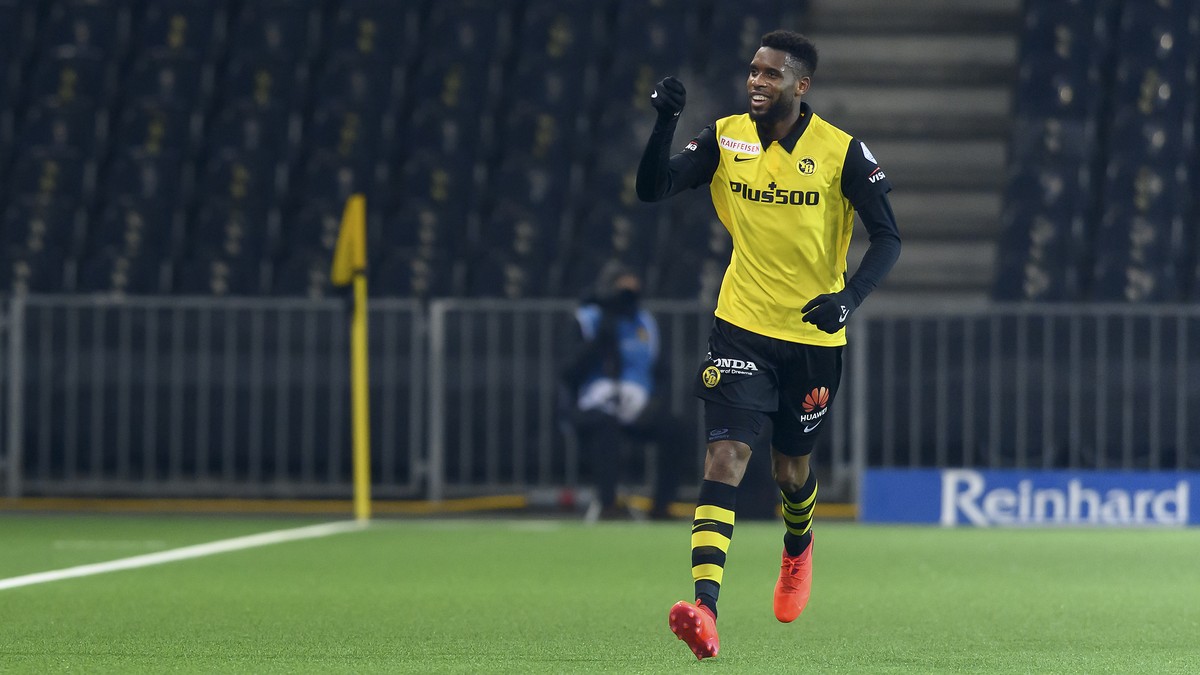 YBs Jordsan Sibatcheu, jubelt nach seinem Tor (1-0), im Fussball Meisterschaftsspiel der Super League zwischen dem BSC Young Boys und dem FC Lugano, im Stadion Wankdorf in Bern, am Samstag, 19. Dezemb ...