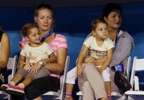 Mirka Federer und die Zwillinge Myla und Charlene im Januar in Australien.