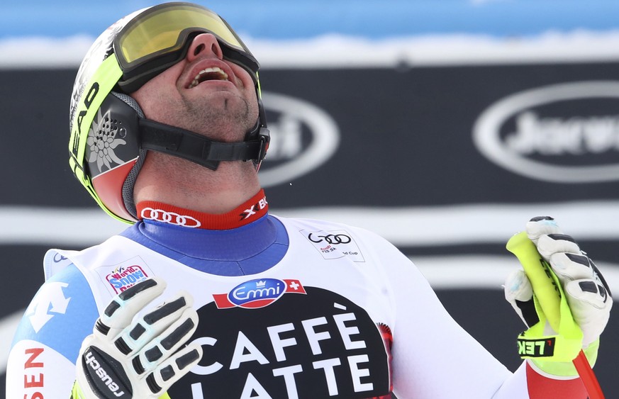 Switzerland&#039;s Beat Feuz reacts in the finish area of an alpine ski, men&#039;s World Cup downhill, in Bormio, Italy, Thursday, Dec. 28, 2017. (AP Photo/Alessandro Trovati)