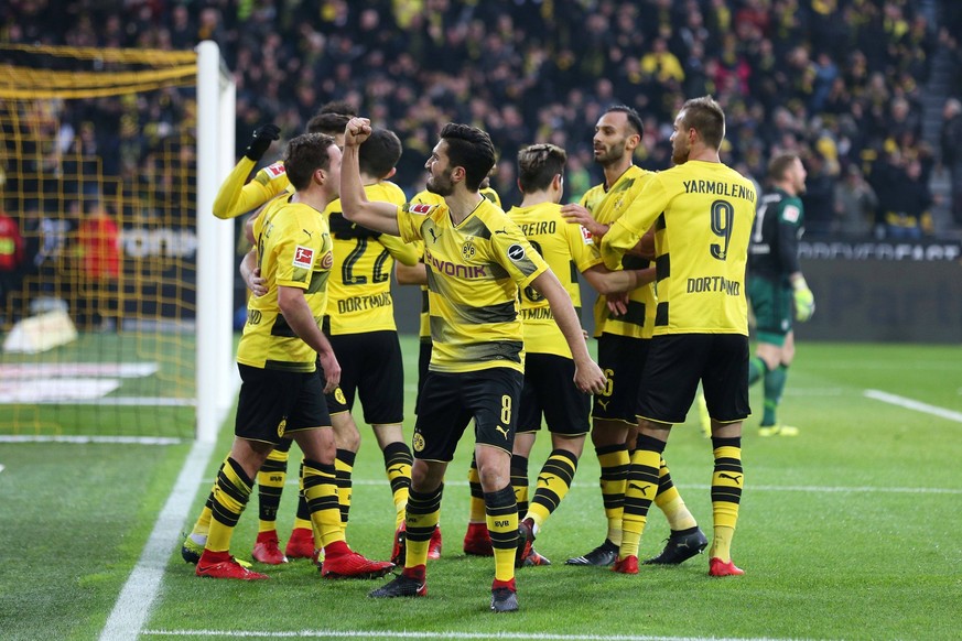 xuhx, Dortmund, Signal Iduna Park, 25.11.17, 1.Bundesliga - 13.Spieltag: Borussia Dortmund - FC Schalke 04 Bild: Mario Goetze (Dortmund) macht das Tor zum 3:0 Dortmund *** xuhx Dortmund Signal Iduna P ...