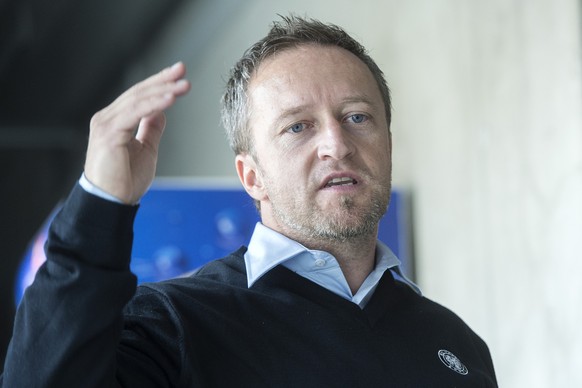 Joerg Reber, Sportchef SCL Tigers, waehrend der Vorsaison-Pressekonferenz, am Sonntag, 6. September 2015, in der Ilfishalle in Langnau. (KEYSTONE/Marcel Bieri)