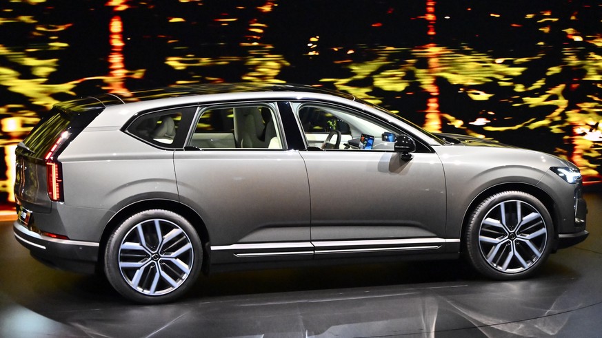 epa12668219 A new Volvo EX60 electric car is launched during an event in Stockholm, Sweden, 21 January 2026. EPA/Anders Wiklund SWEDEN OUT