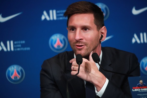 epa09409410 Argentinian striker Lionel Messi during his press conference as part of his official presentation at the Parc des Princes stadium, in Paris, France, 11 August 2021. Messi arrived in Paris ...