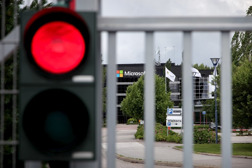 Eingang zur Microsoft-Fabrik im finnischen Salo (09.07.2015)