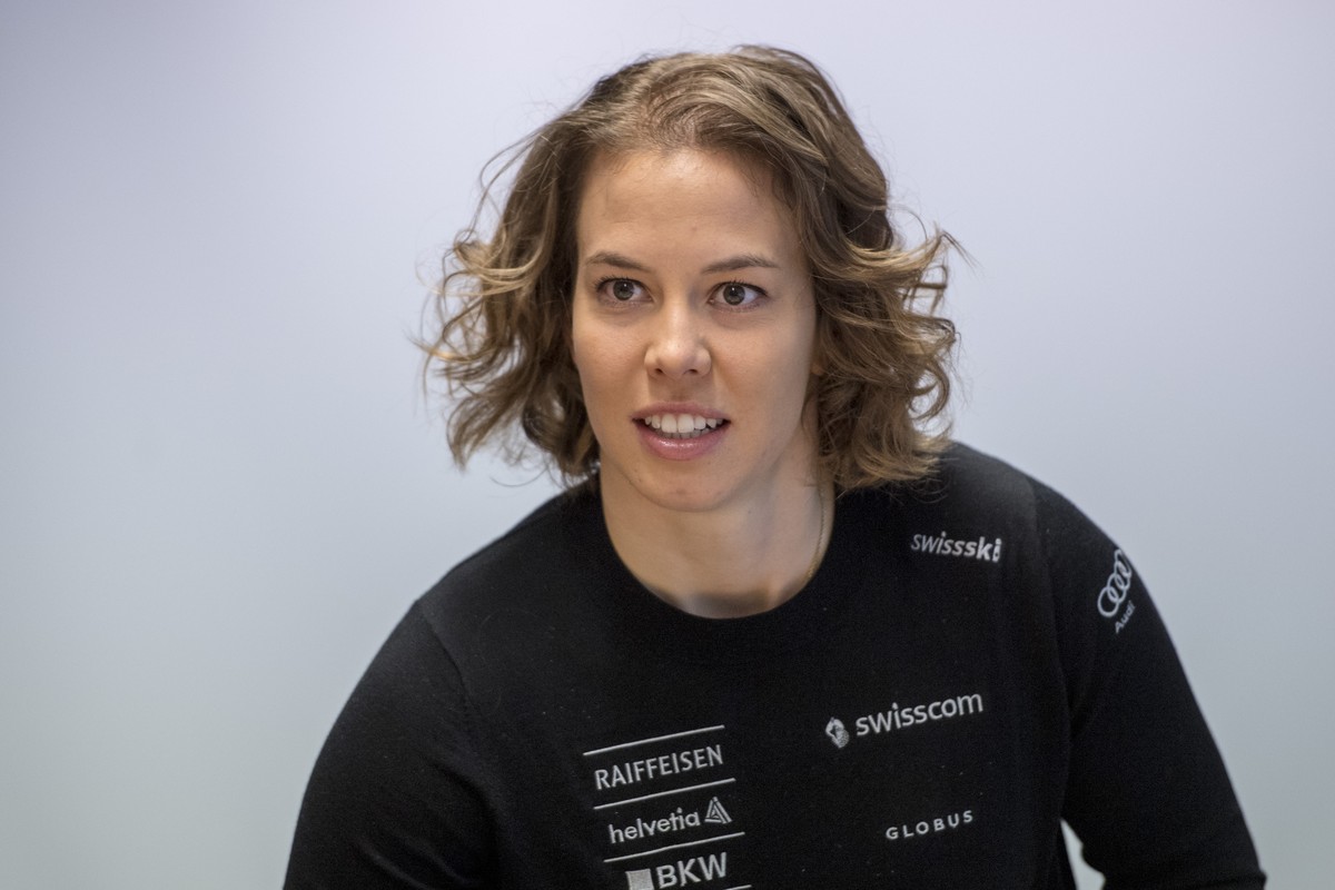 ARCHIVBILD ZUM VORZEITIGEN SAISONENDE VON MICHELLE GISIN, AM MONTAG, 28. JANUAR 2019 - Michelle Gisin waehrend einer Medienkonferenz anlaesslich einer Werbewoche von Swiss Ski bei Brack.ch in Willisau ...