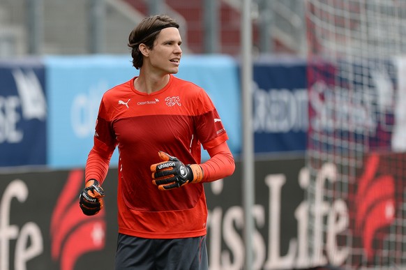 Thun, 9.6.2015, Fussball - Training Schweizer Nationalmannschaft. Marwin Hitz. (Daniel Teuscher/EQ Images)