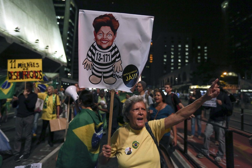 Der Zorn gegen Rousseff nimmt in Brasilien zu.