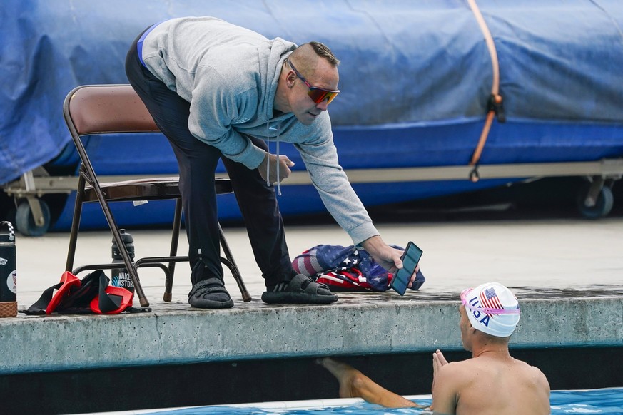Swimming: USA Artistic Swim Team Workout Jun 11, 2024 Los Angeles, CA., USA Bill May coaches a swimmer at the LA84 Foundation/John C. Argue Swim Stadium in preparation for the Paris Summer Olympics. M ...