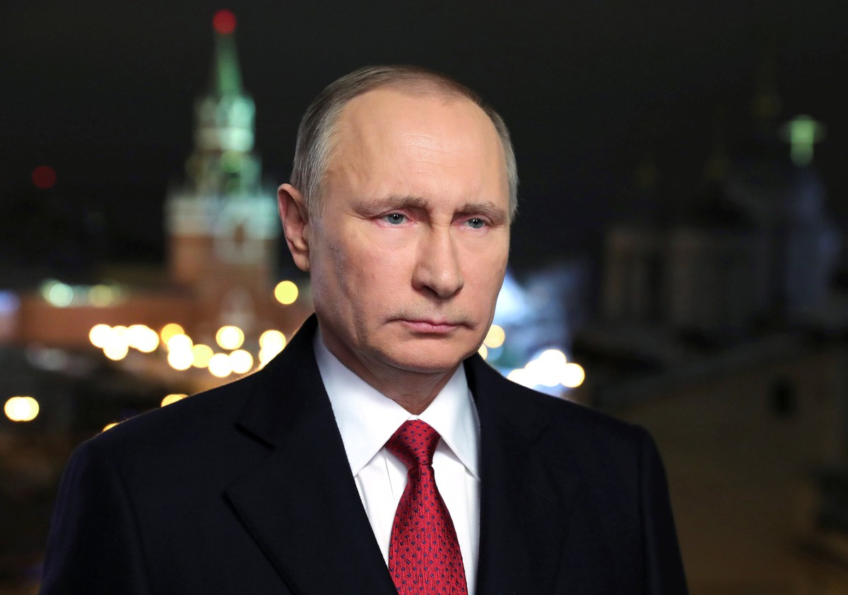 Russia's President Vladimir Putin makes his annual New Year address to the nation in Moscow, Russia, December 31, 2016. Sputnik/Mikhail Klimentyev/Kremlin via REUTERS ATTENTION EDITORS - THIS IMA ...