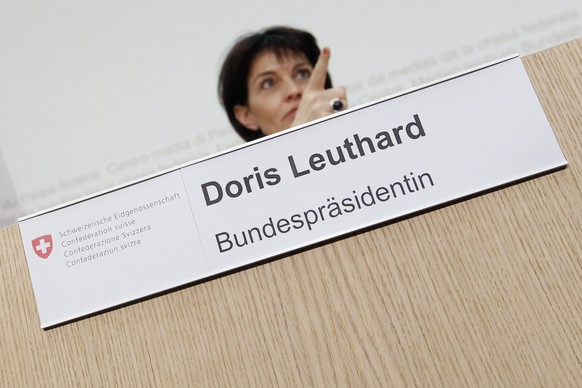 ZUR WAHL VON DORIS LEUTHARD ZUR NEUEN BUNDESPRAESIDENTIN AM MITTWOCH, 7. DEZEMBER 2016, STELLEN WIR IHNEN FOLGENDES BILDMATERIAL ZUR VERFUEGUNG - Bundespraesidentin Doris Leuthard spricht waehrend ein ...