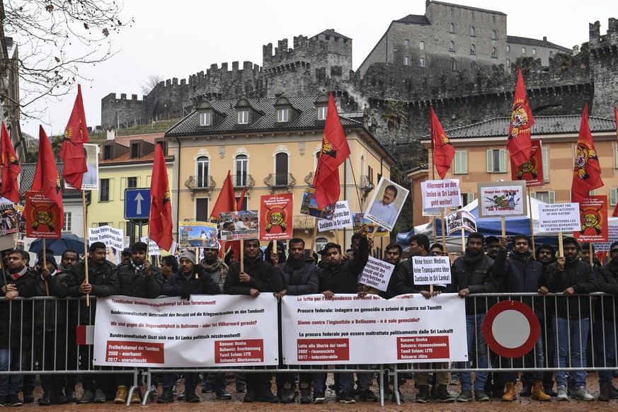 BILDPAKET -- ZUM JAHRESRUECKBLICK 2018 JANUAR, STELLEN WIR IHNEN HEUTE FOLGENDES BILDMATERIAL ZUR VERFUEGUNG -- Zum Auftakt des Prozesses gegen 13 mutmassliche Unterstuetzer der Liberation Tigers of T ...