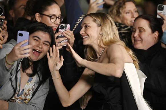 KEYPIX - US actress Amanda Seyfried on the green carpet during the 21th annual Zurich Film Festival in Zurich, Switzerland, on Friday, October 3, 2025. (KEYSTONE/Walter Bieri)