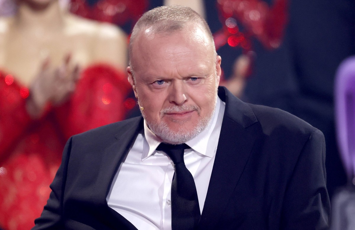 Entertainer Stefan Raab bei der 18. Staffel der RTL-Tanzshow Lets Dance im Coloneum. Der Fernsehsender RTL setzt die Show Du gewinnst hier nicht die Million von Entertainer Stefan Raab ab. Das wurde a ...