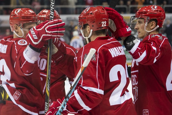 Joie des joueurs lausannois apres le 2eme but, lors du match du championnat suisse de hockey sur glace de National League A entre le Lausanne HC et le EHC Biel-Bienne, ce dimanche, 20 novembre 2016, a ...