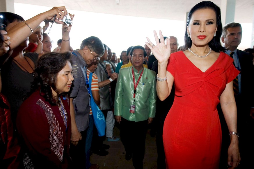 epa07351688 (FILE) - Princess Ubolratana Mahidol of Thailand waves to people during her visit to the Expo Zaragoza 2008, in Zaragoza, Aragon, Spain, 19 August 2008 (reissued 08 February 2019). Accordi ...