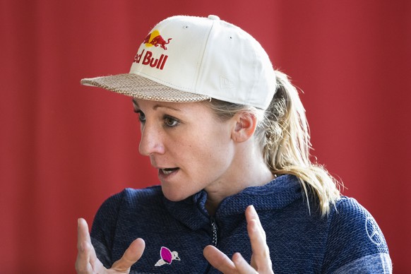 Die Triathletin Daniela Ryf beantwortet Fragen waehrend einem Medientreff, am Dienstag, 26. November 2019 in Zuchwil. (KEYSTONE/Peter Klaunzer)
