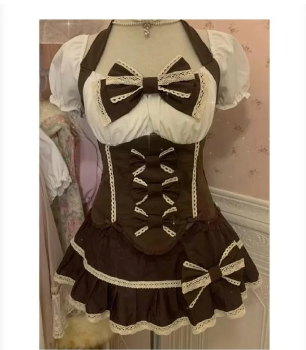 Lustige Fails: Dirndl auf Instagram gekauft