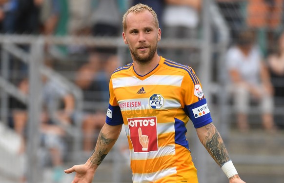 Lucerne&#039;s player Markus Neumayr celebrates the 1-0 during the Super League soccer match FC Lugano against FC Lucerne, at the Cornaredo stadium in Lugano, Saturday, July 23, 2016. (KEYSTONE/Ti-Pre ...
