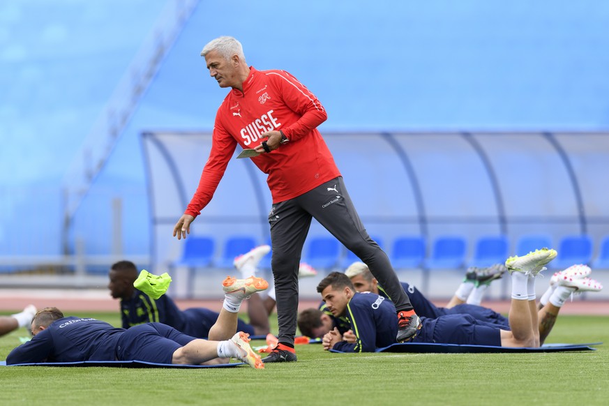 Switzerland&#039;s head coach Vladimir Petkovic during a public training session of the Switzerland&#039;s national soccer team at the Torpedo Stadium, in Togliatti, Russia, Tuesday, June 12, 2018. Th ...