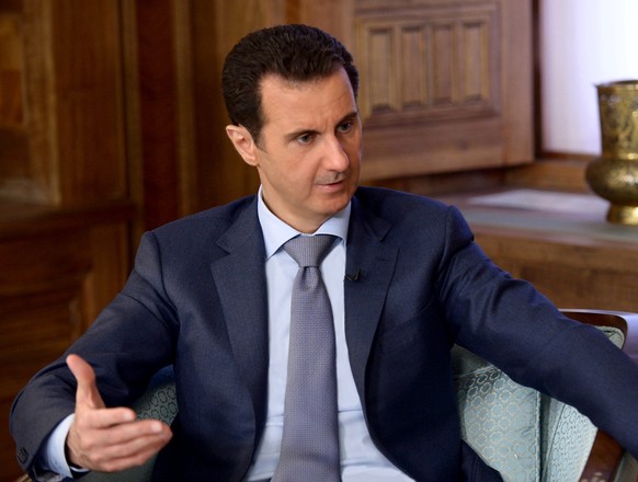 Baschar al-Assad bestreitet den Einsatz von Fassbomben.
