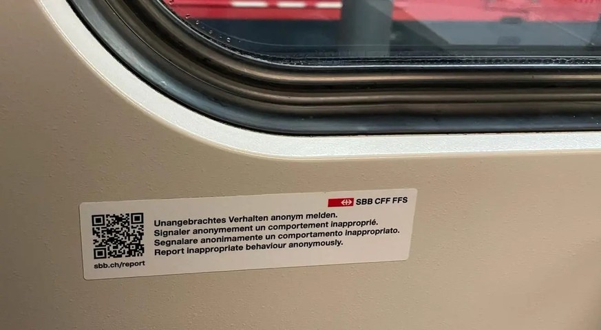Die SBB setzen auf QR-Sticker in ausgewählten Zügen. Mit diesem können Passagiere unangebrachtes Verhalten ihrer Mitreisenden melden.