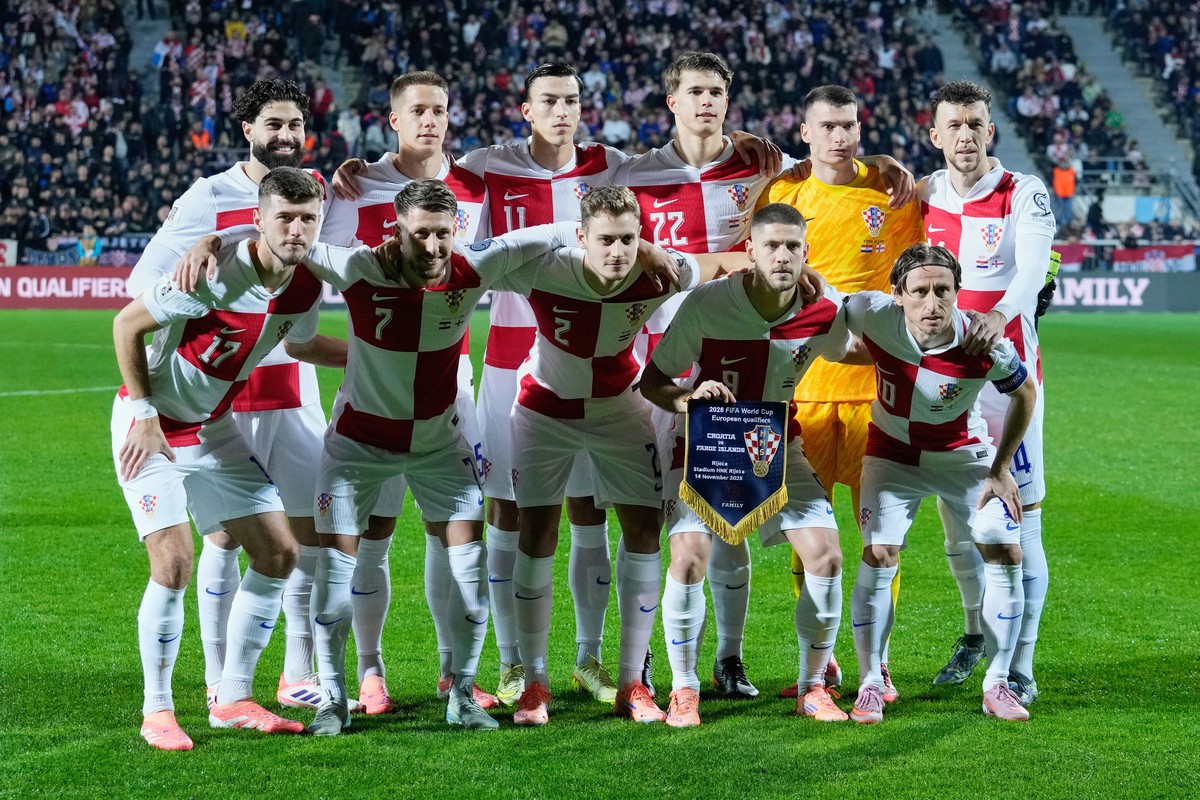 FILE - Croatia players pose for a team photo before a World Cup 2026 group L qualifying soccer match between Croatia and Faroe Islands in Rijeka, Croatia, Friday, Nov. 14, 2025. (AP Photo/Darko Bandic ...